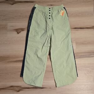 NWT FP Movement Underdog Pants, Kemon Grass, Size Medium